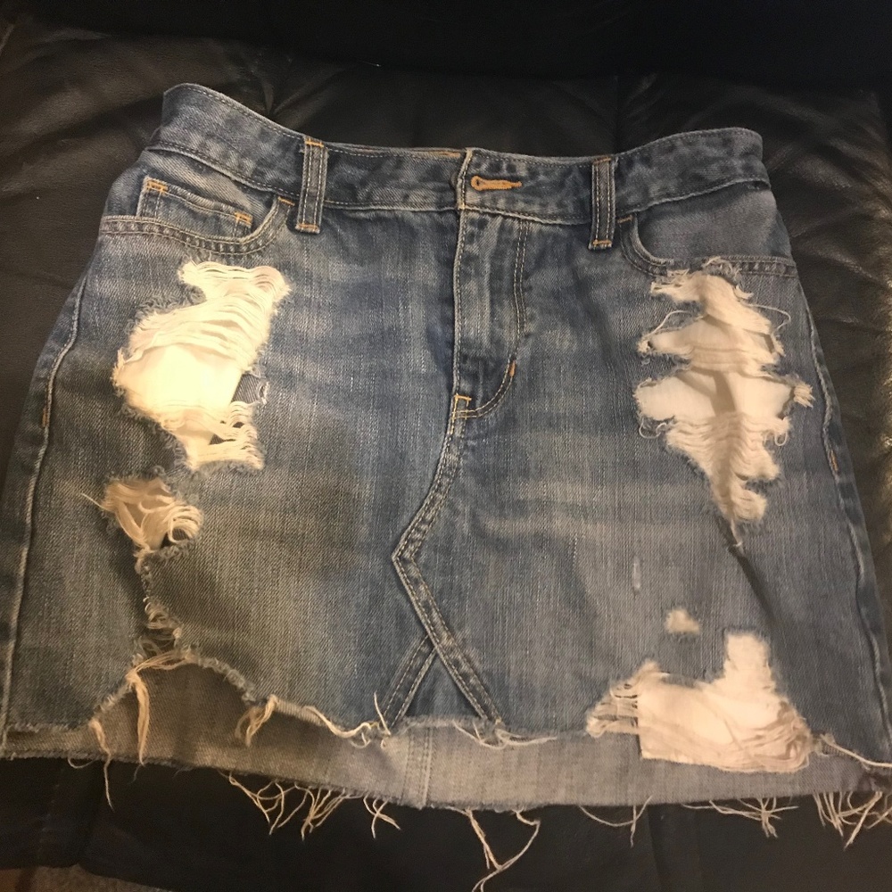 Hollister Distressed High-Rise Blue Jean Skirt 25